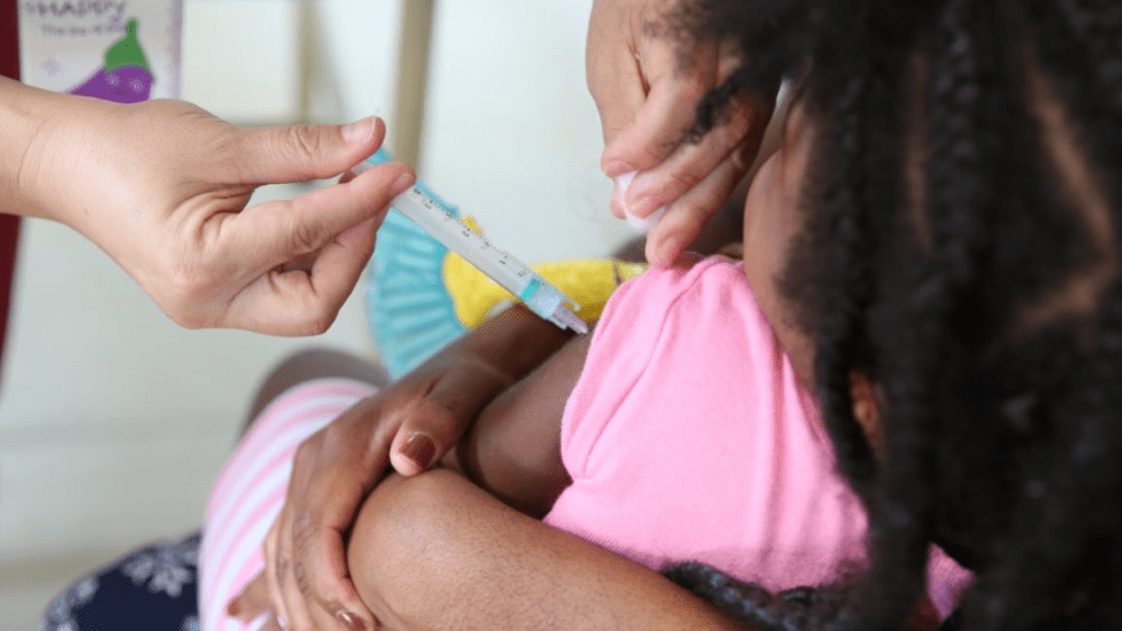 Menos da metade das crianças até dois anos estão com vacinação completa nas capitais do&nbsp;Centro-Oeste