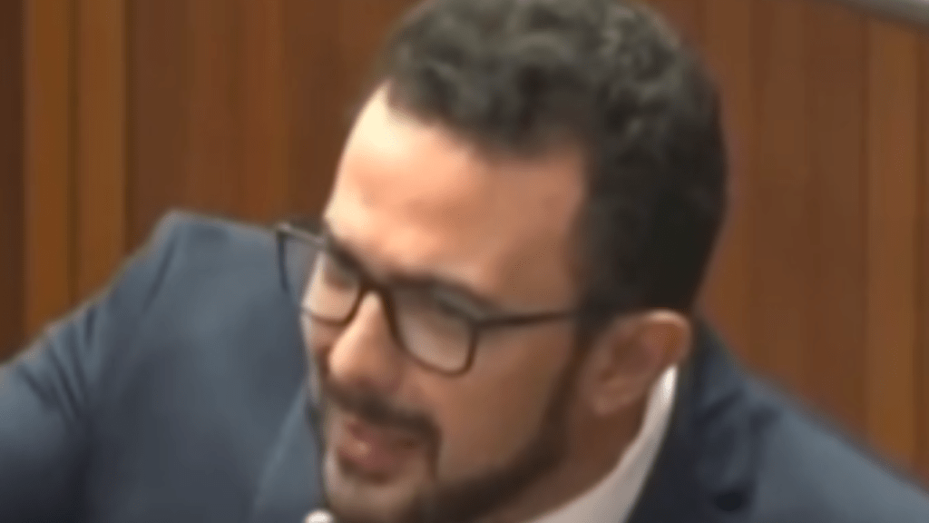 Até onde você precisa se humilhar? Tudo para ter&nbsp;holofote