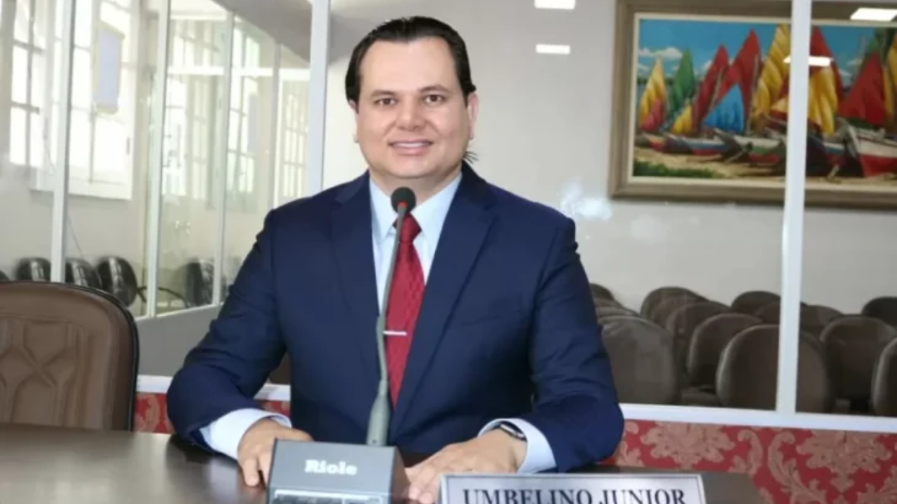 Câmara de São Luís afasta vereador Umbelino Júnior por decisão judicial e empossa suplente