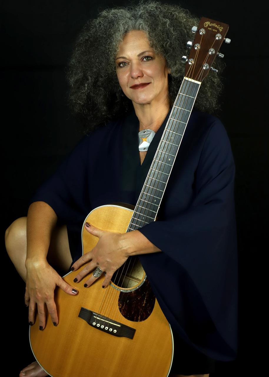 Artista mineira abre turnê nacional em São&nbsp;Luís