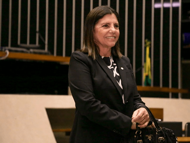 Governador do Maranhão exonera Roseana Sarney e Raimundo Cutrim reassume&nbsp;secretaria