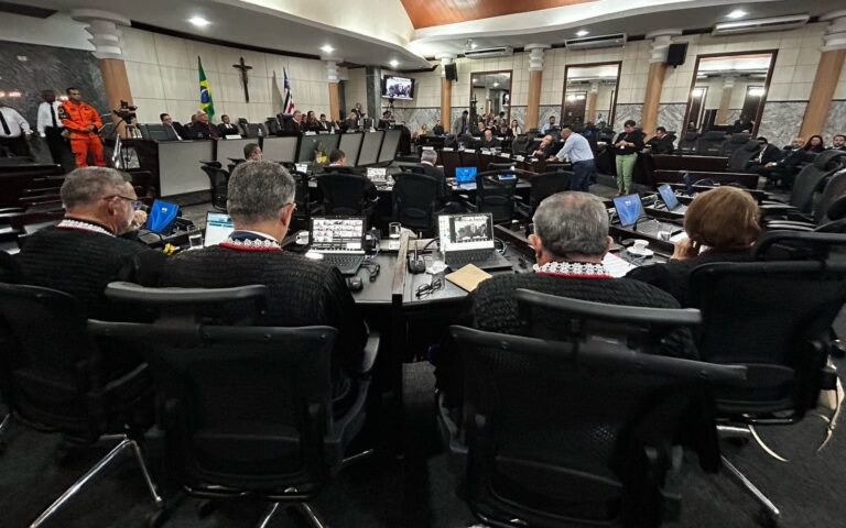 Justiça suspende limitação de créditos suplementares em São Luís