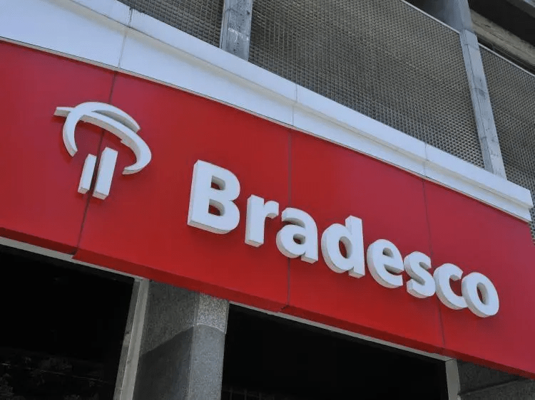 Fechamento de agência do Bradesco em Araioses gera protestos e preocupa&nbsp;moradores