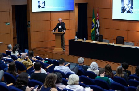 Migrantes e refugiados: a construção da figura do ‘indesejável’