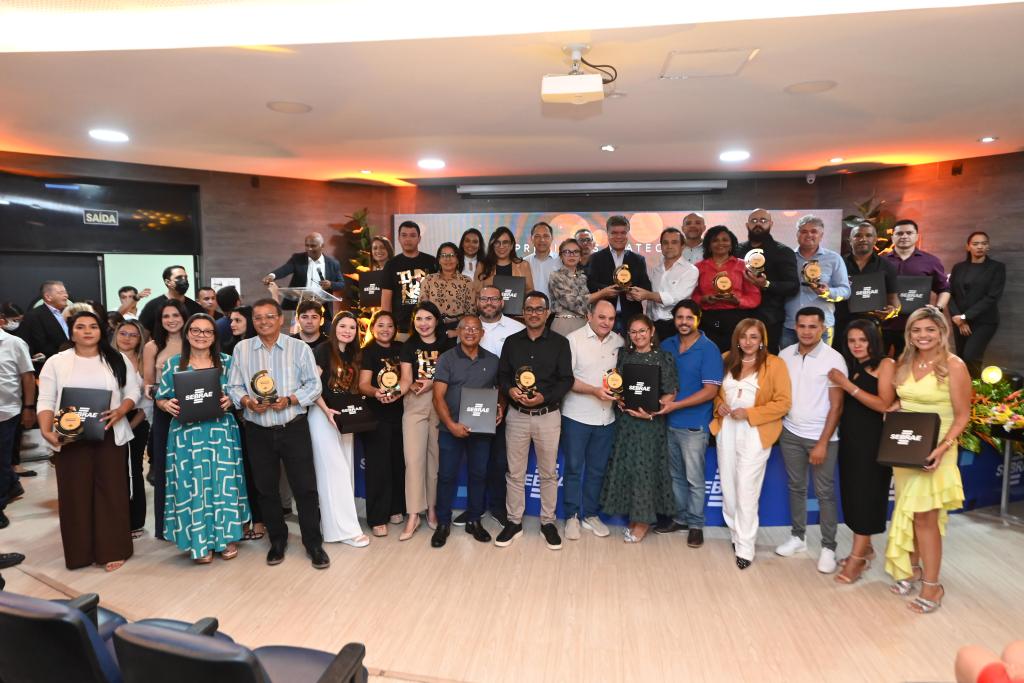 Sebrae entrega Selos de Referência em Atendimento a Salas do Empreendedor e Parceiro no&nbsp;Maranhão