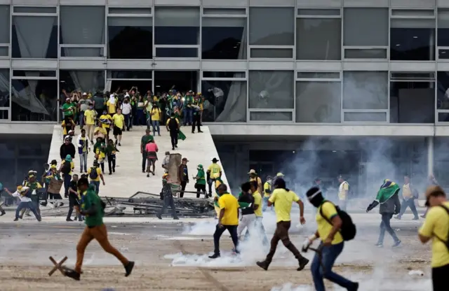 Áudio obtido pela PF liga almirante da Marinha a plano golpista, segundo investigação