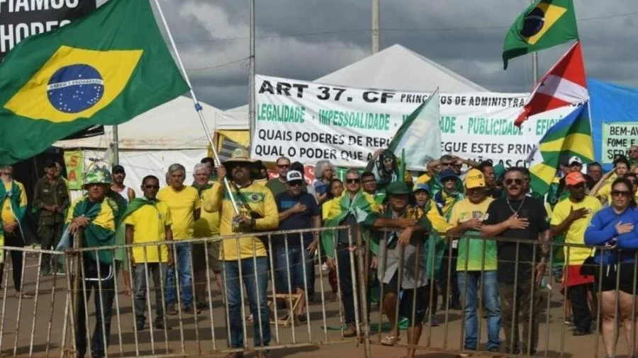 Documentos revelam que Exército atuou para manter acampamento bolsonarista em&nbsp;Brasília