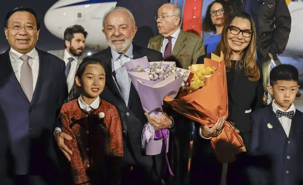 Brasil recebe R$ 27 bilhões em novos investimentos da China, anuncia governo&nbsp;Lula