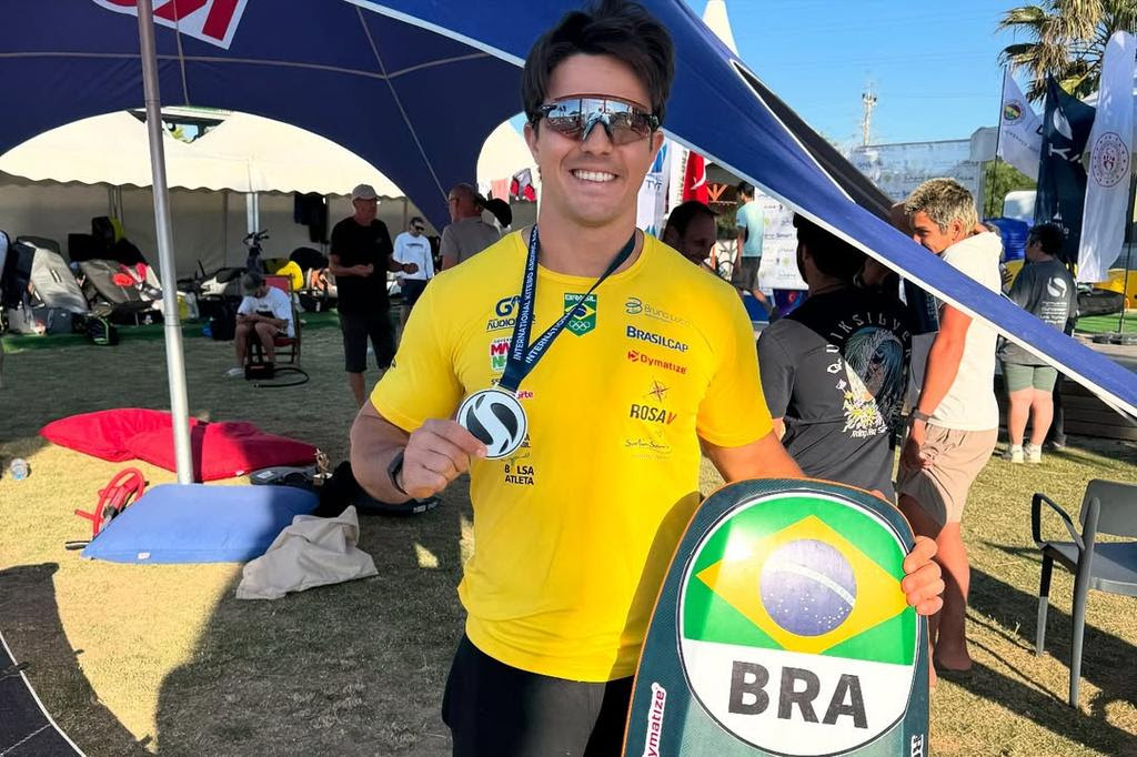 Bruno Lobo supera lesão e conquista o 7° lugar no Europeu de Fórmula Kite