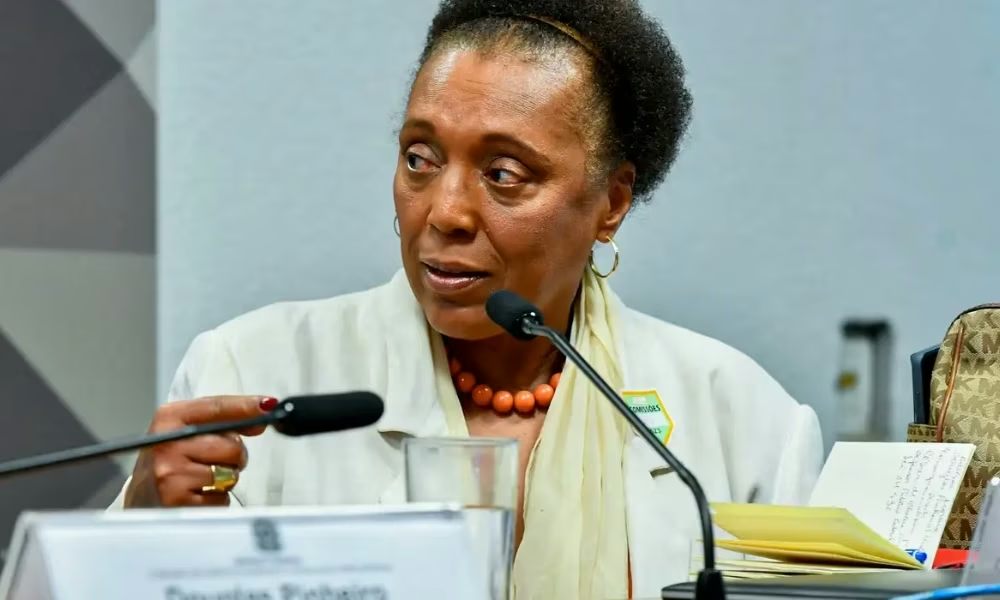 Ministra do TSE é barrada em evento e caso é denunciado como racismo pela presidente do tribunal
