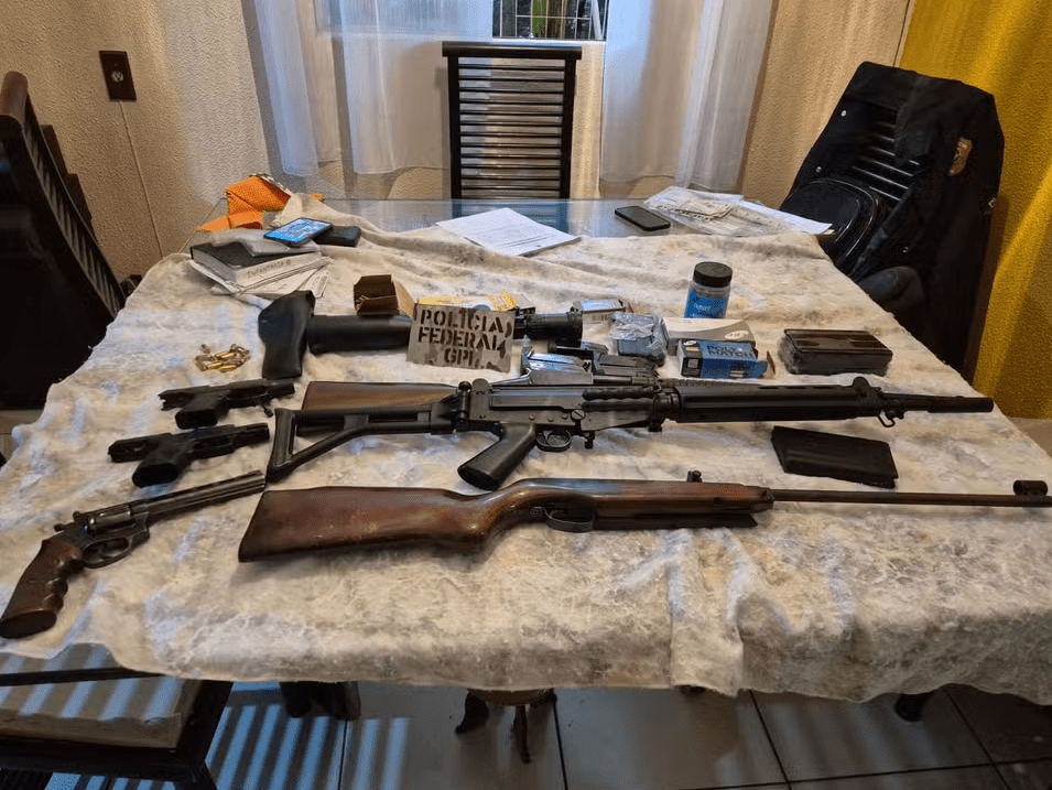 Grupo “Caça Comunistas” é alvo da PF por assassinato e esquema&nbsp;criminoso