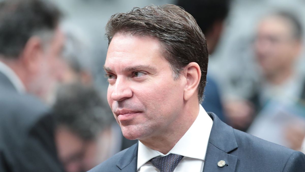 Moraes suspende parcialmente ação penal contra deputado Alexandre Ramagem