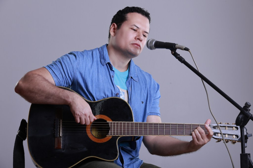 “Maranhão de Reencontros”: cantor e compositor Fábio Allex homenageia o São João no Maranhão com faixa&nbsp;inédita