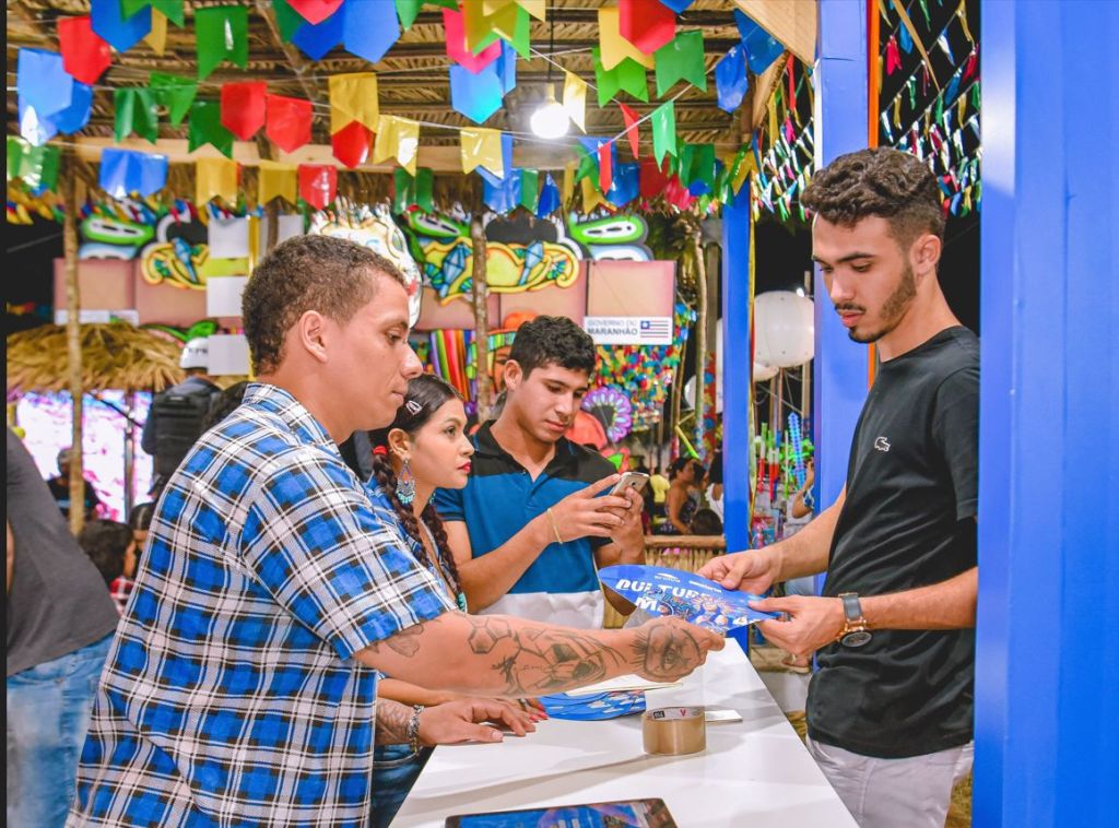 Atenção, vendedores ambulantes e organizadores de festas: Equatorial Maranhão orienta sobre ligações provisórias para as festas&nbsp;juninas