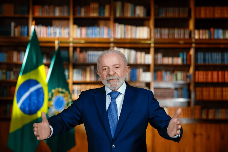 Lula classifica tarifa dos EUA como “chantagem” e defende soberania&nbsp;nacional