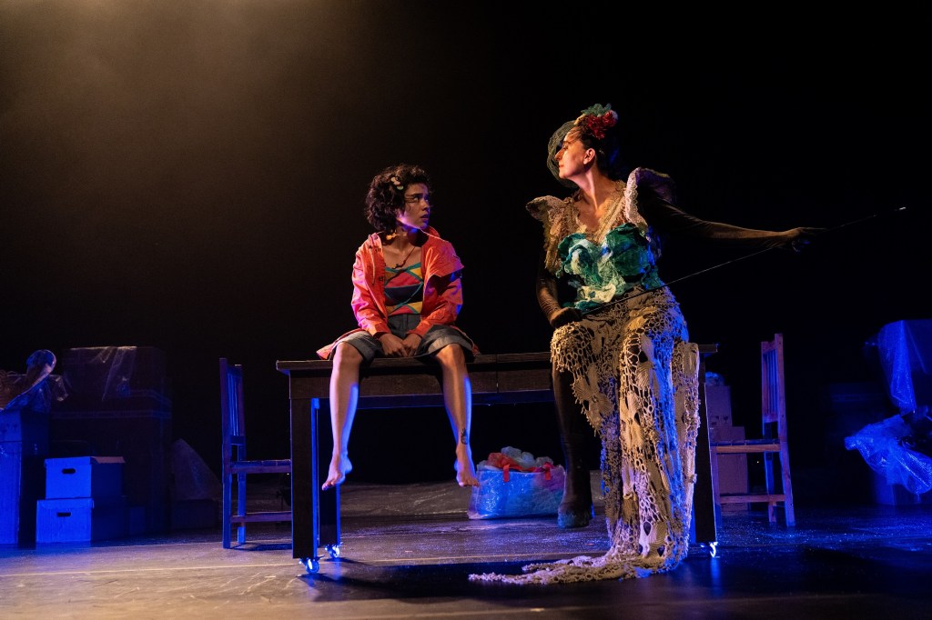 Estudantes da rede pública participam de sessão especial do espetáculo “Eu Capitu” nesta quinta-feira (21), em São&nbsp;Luís