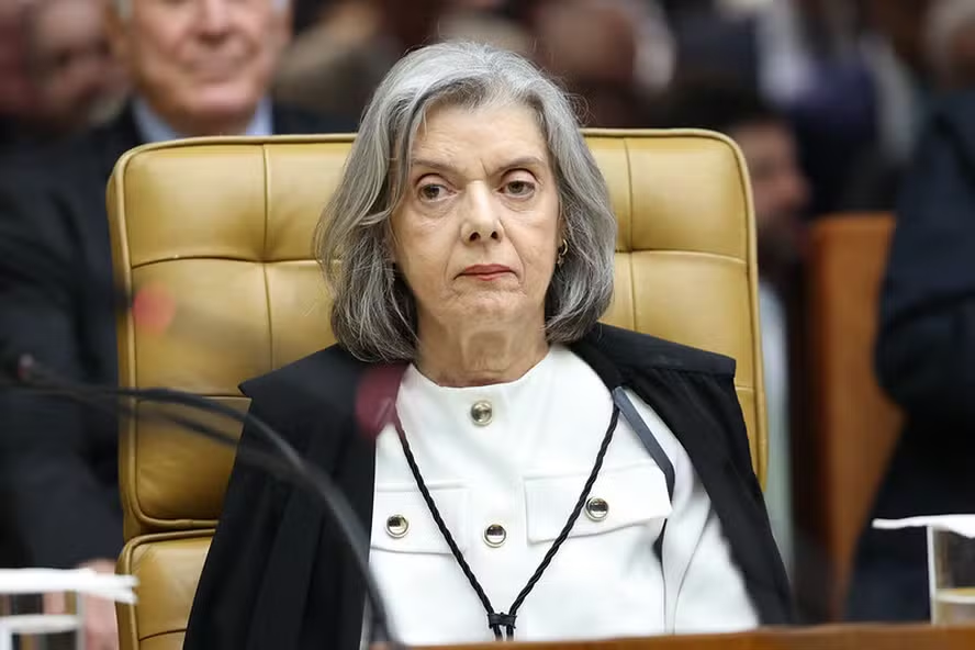 STF forma maioria e caminha para condenar Bolsonaro por golpismo