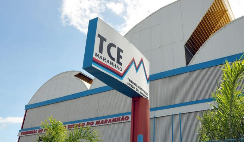 Justiça determina paralisação de obra do TCE-MA por invadir calçada em São Luís