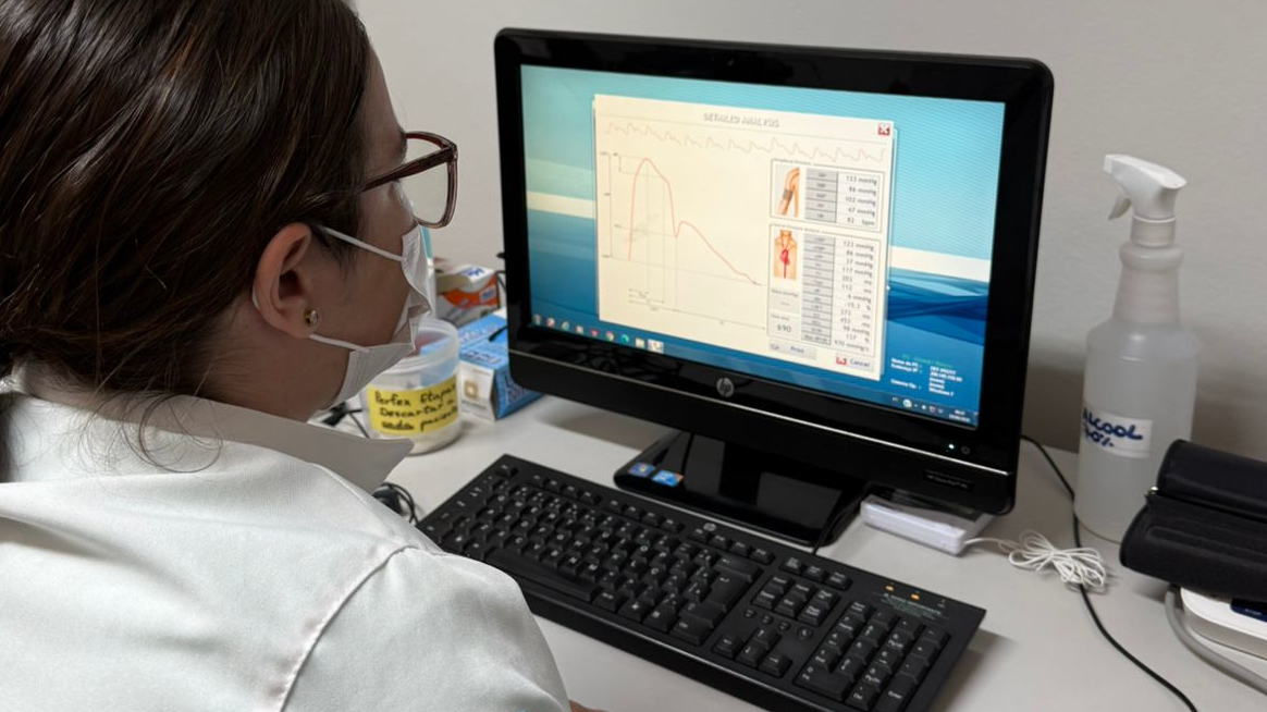 COVID-19 acelera envelhecimento vascular, mesmo em casos leves