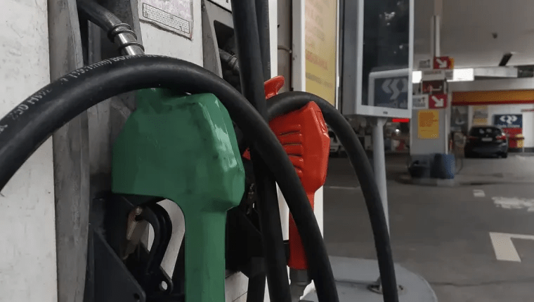 Petrobras anuncia nova redução no preço da gasolina para&nbsp;distribuidoras