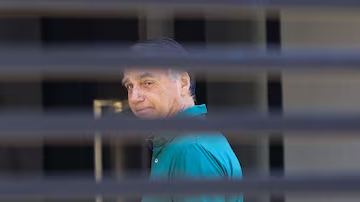 Risco de fuga fundamenta nova prisão de Bolsonaro