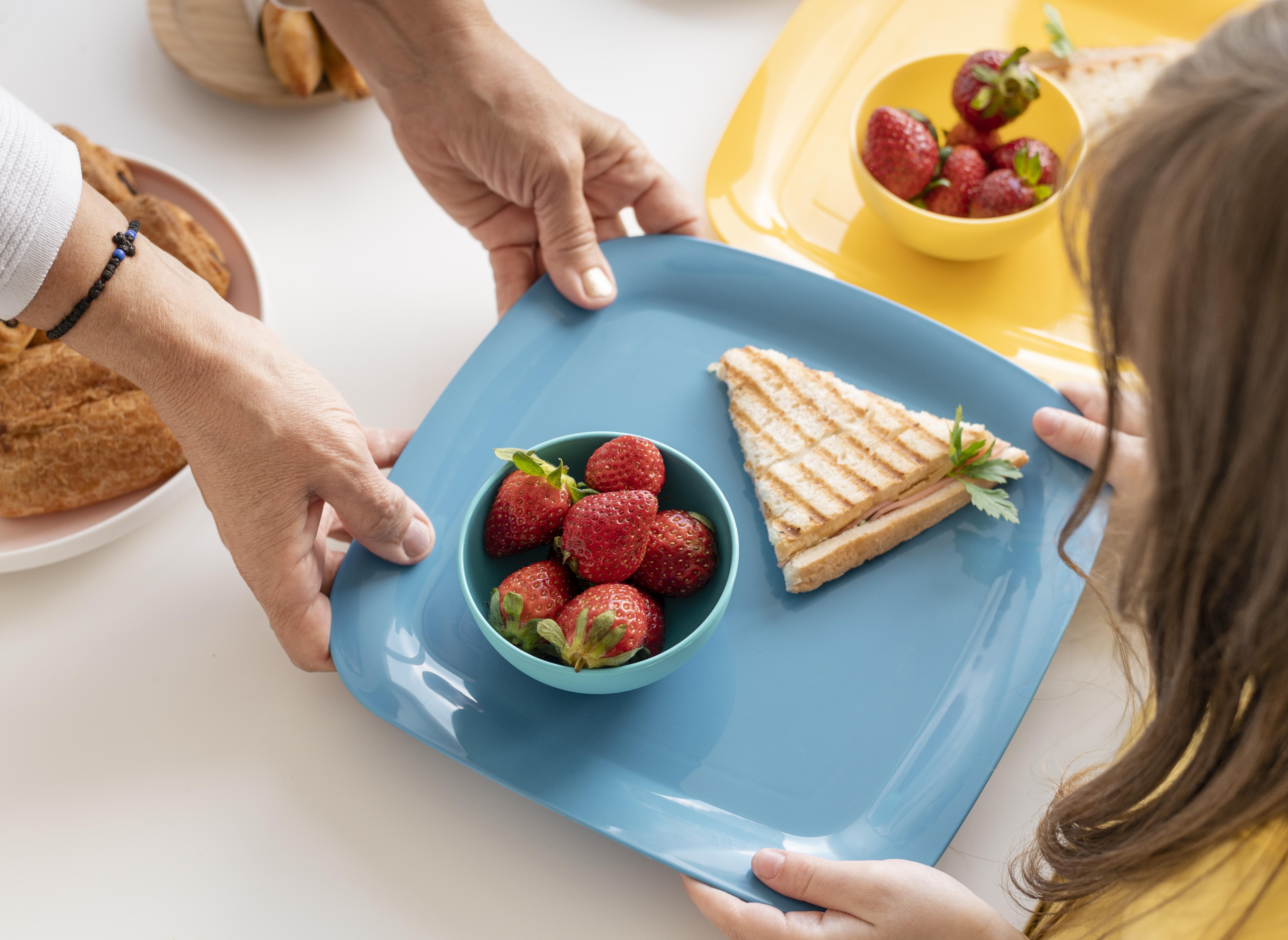 Alimentação infantil nas férias exige atenção redobrada, alerta nutricionista
