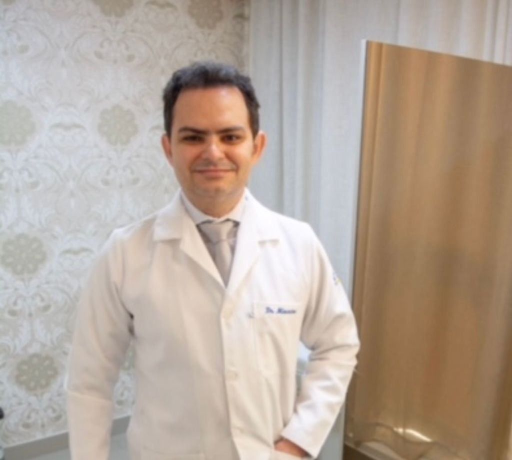 Urologista do HSE alerta para cuidados urgentes com a saúde dos rins após&nbsp;excessos