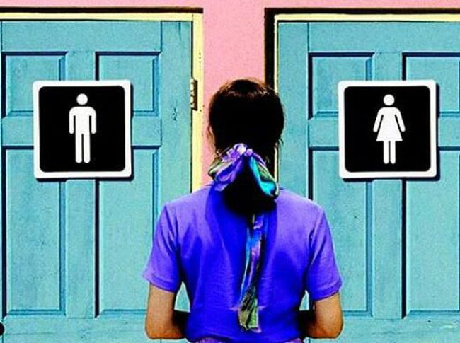 Lei que expulsa mulheres trans dos banheiros chega a São Luís com a assinatura do silêncio municipal