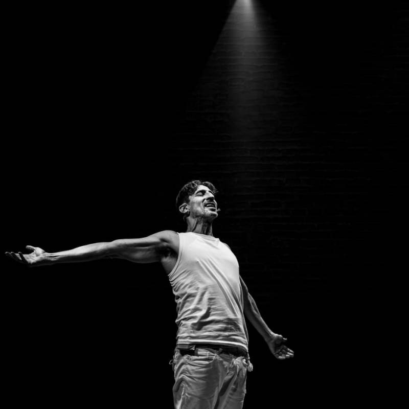 Tuca Andrada apresenta solo inspirado em Torquato Neto no Teatro Sesc Napoleão&nbsp;Ewerton