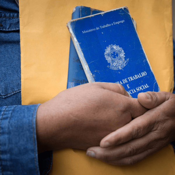 Mulheres negras ganham metade e trabalham o dobro: o Brasil que os índices não&nbsp;mostram