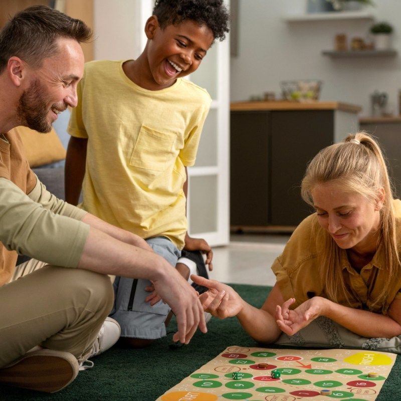 Antes da volta às aulas: cinco brincadeiras simples que fortalecem os laços em&nbsp;família