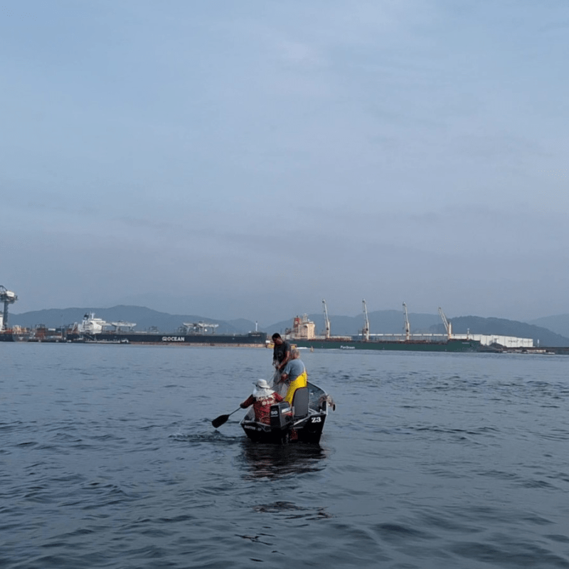 Expansão portuária reduz território da pesca artesanal; estudo propõe incluir pescadores em decisões sobre novos&nbsp;projetos