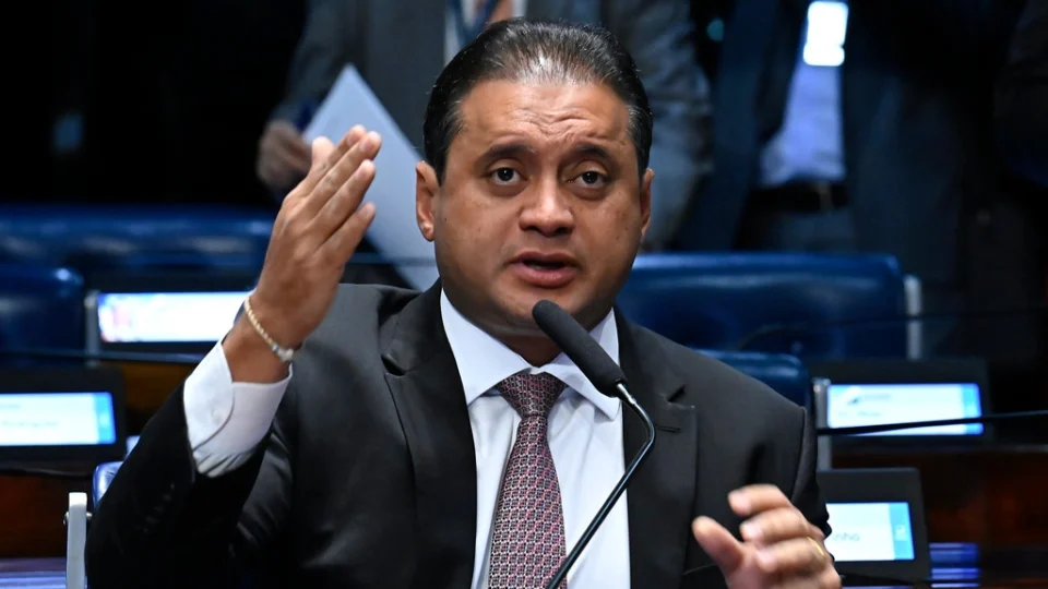 Ministério Público Eleitoral impugna registro de candidatura do senador Weverton Rocha no Maranhão