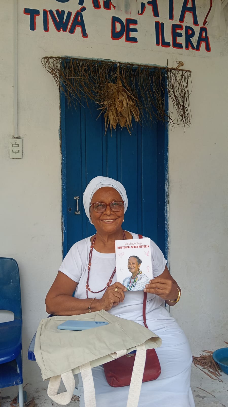 MEMÓRIA, ANCESTRALIDADE E RESISTÊNCIA: CASA FANTI-ASHANTI LANÇA AUTOBIOGRAFIA DE MÃE KABECA DE XANGÔ 